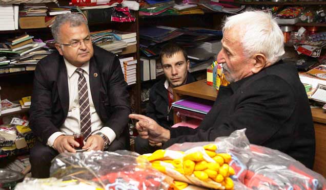 Başkan Kasap'tan Halk Şairi Efendioğlu'na ziyaret