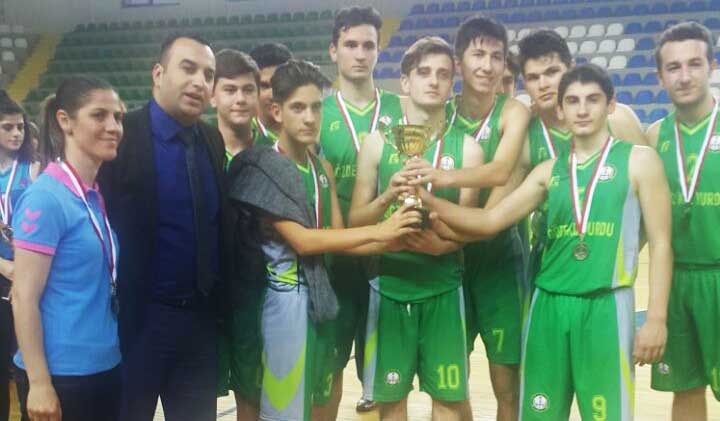 Rize'de Gençler Basketbol İl Birinciliği sona erdi
