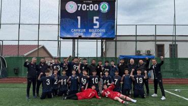 U15 Ligi’ne Şampiyon Rize Belediyespor Damgası