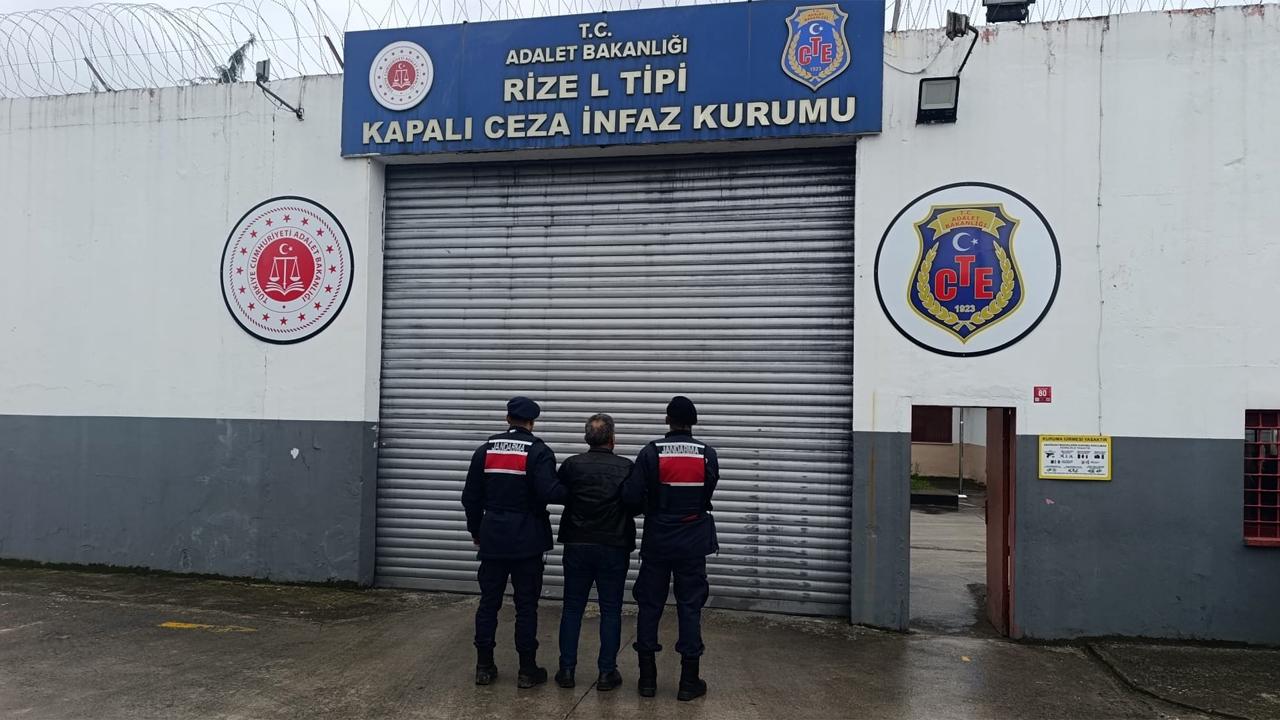 Rize Jandarmasından Firari Operasyonu: 3 Suçlu Yakalandı