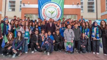 Rize Lisesi’nde Çaykur Rizespor Rüzgarı
