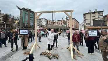 Rize’de Sarsıcı Protesto: Gazze İdam Sehpasında!